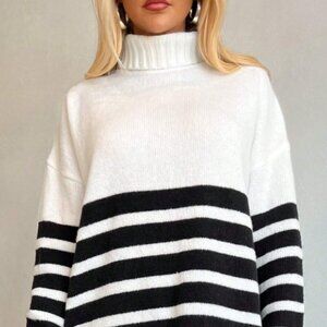 Super Oversized Turtleneck Black And White Color Block Stripe BN Medium
